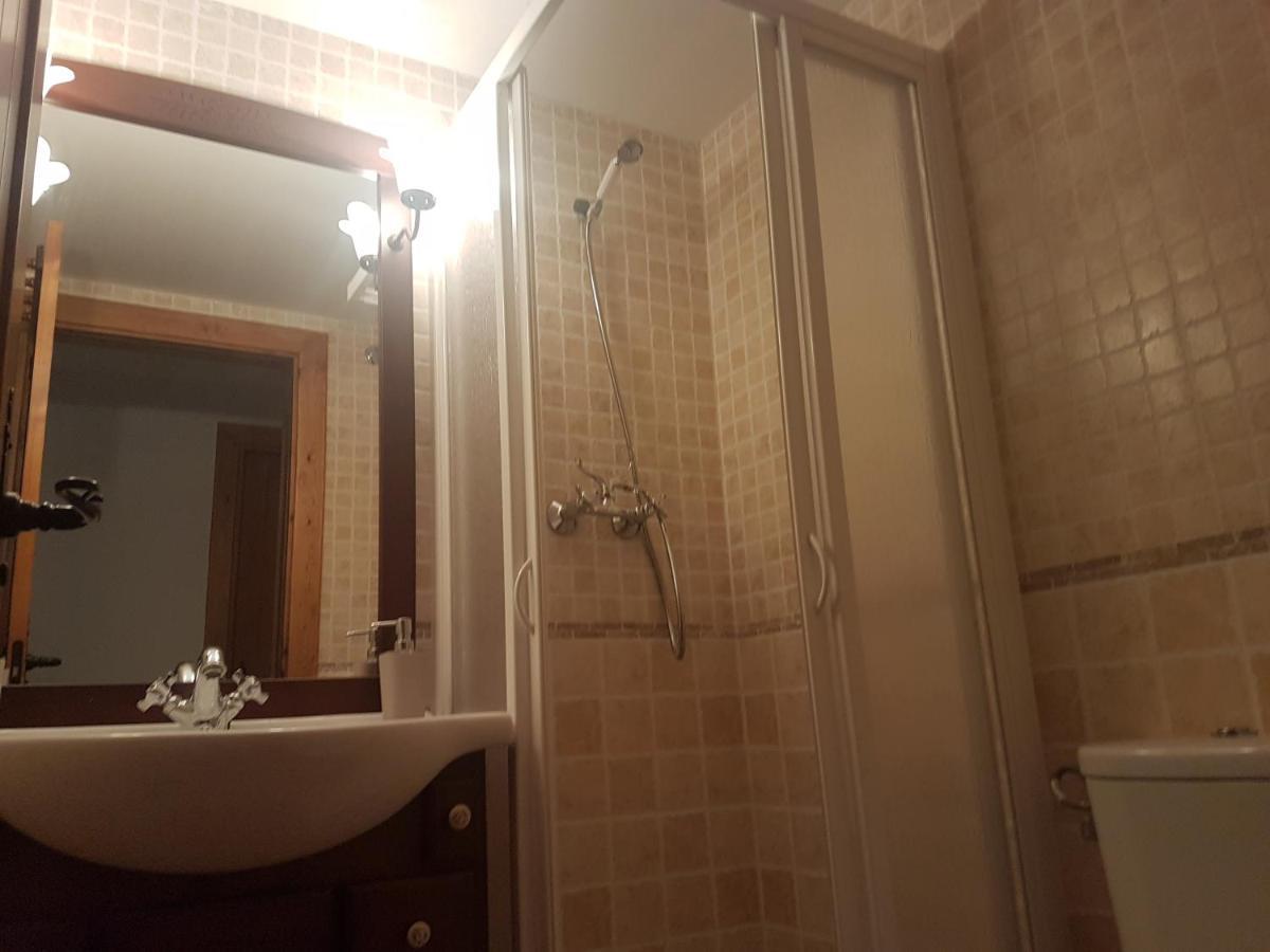 אסטרי ד'אנאו Family Attic Esterri מראה חיצוני תמונה